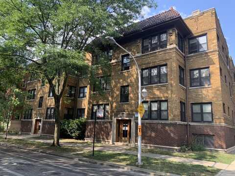 5354 N Winthrop Avenue, Chicago, IL 60640