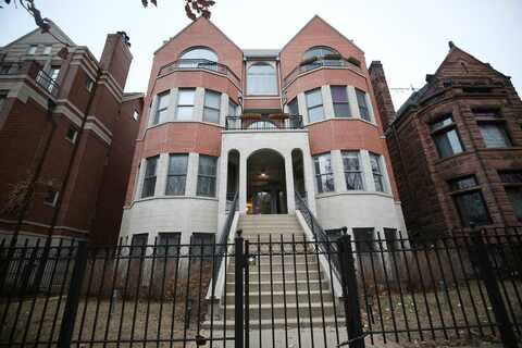 2026 W Pierce Avenue, Chicago, IL 60622