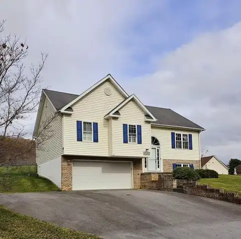 348 Brandon Drive, BLUEFIELD, VA 24605