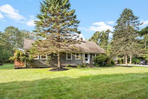 49 Oak Lane, West Tisbury, MA 02575