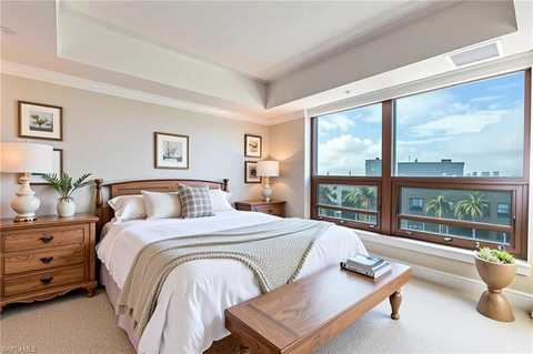9115 Strada, NAPLES, FL 34108