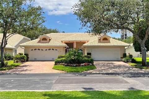 682 Wiggins Bay, NAPLES, FL 34110