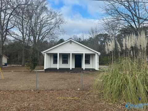 3467 Greenview Avenue, Rainbow City, AL 35906