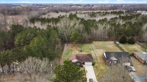 658 Carter Grove Road, Toney, AL 35773