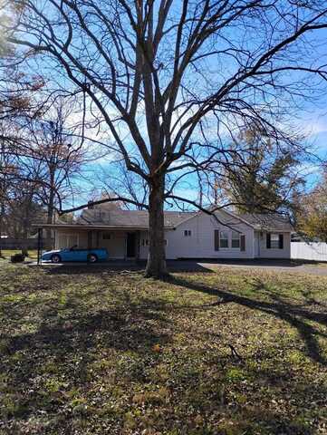 1152 Oakhurst, Clarksdale, MS 38614