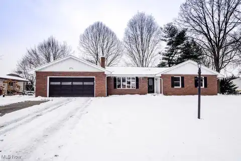 3479 Lauren Avenue NW, Massillon, OH 44646