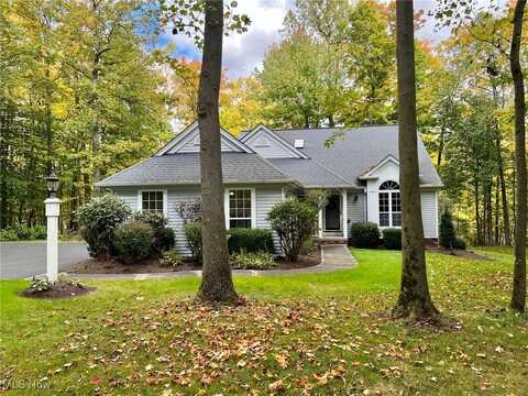 11800 Pinehurst Drive, Chardon, OH 44024