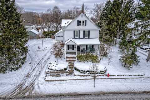 445 Bell Street, Chagrin Falls, OH 44022