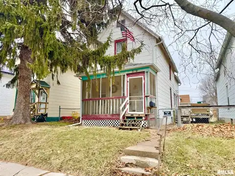 319 South Lincoln Avenue, Davenport, IA 52802