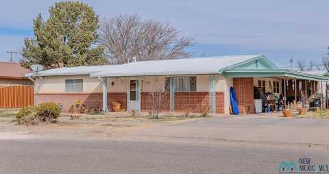 317/321 S F Avenue, Portales, NM 88130