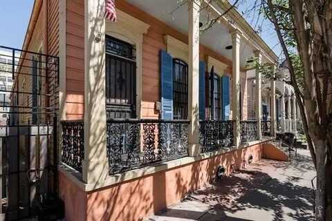 2109 CHARTRES Street, New Orleans, LA 70116