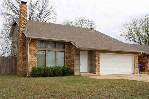 2213 S Fir Avenue, Broken Arrow, OK 74012