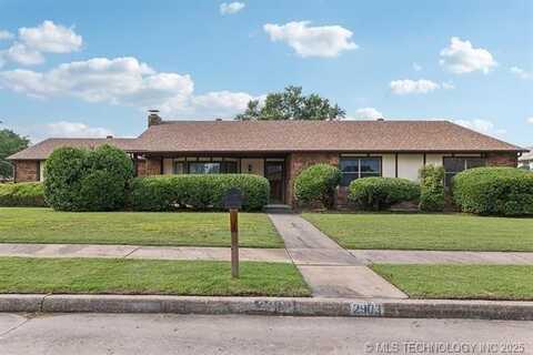 2903 W Washington Place, Broken Arrow, OK 74012