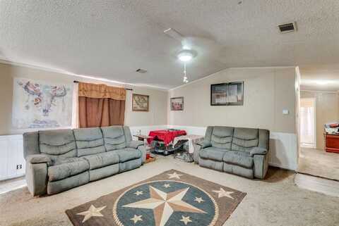 8324 Mckinney Lane, Joshua, TX 76058