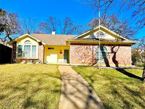 501 Baylor Drive, Arlington, TX 76010