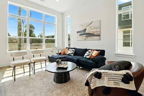 13325 Bee Street, Farmers Branch, TX 75234