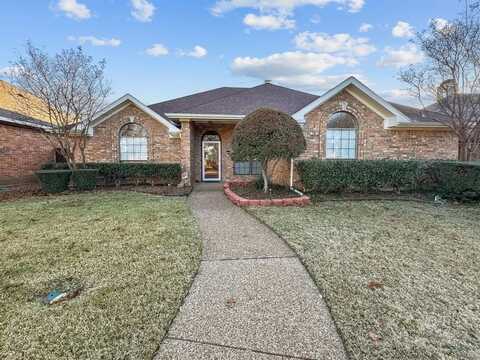 708 Cimarron Trail, Irving, TX 75063