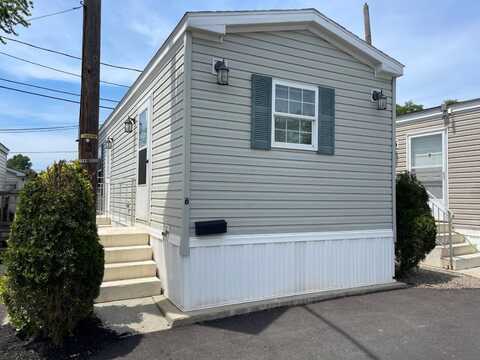 6 3rd St., Avenel, NJ 07001