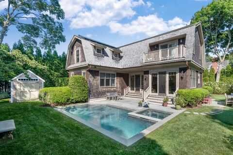 1 Palma Terrace, East Hampton, NY 11937