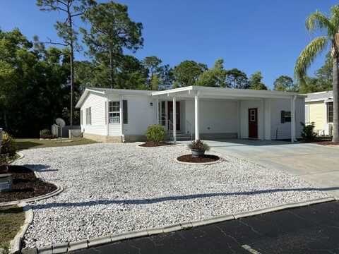 19435 CHARLESTON CIRCLE, N. Fort Myers, FL 33903