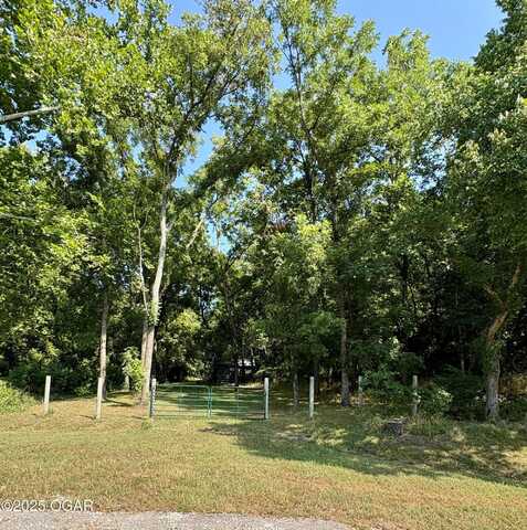 18284 B Gazelle Drive, Neosho, MO 64850