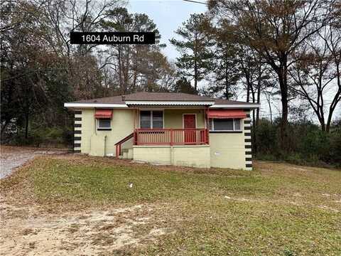 1604 Auburn Road, Phenix City, AL 36870