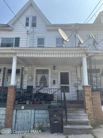 231 S Poplar Street, Mount Carmel, PA 17851