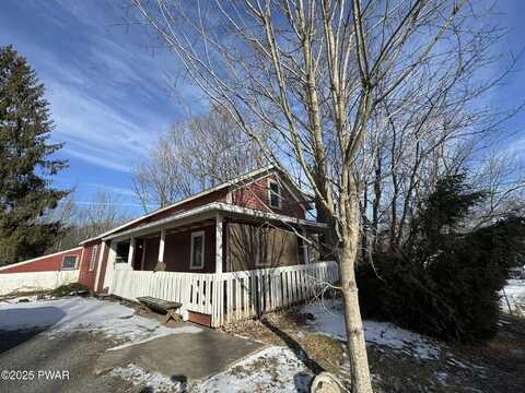 37 Carbondale Road, Waymart, PA 18472