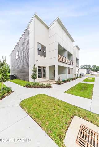 214 Spoonbill Drive, Youngsville, LA 70592