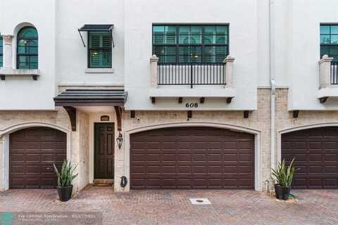 608 Windward Circle, Boynton Beach, FL 33435