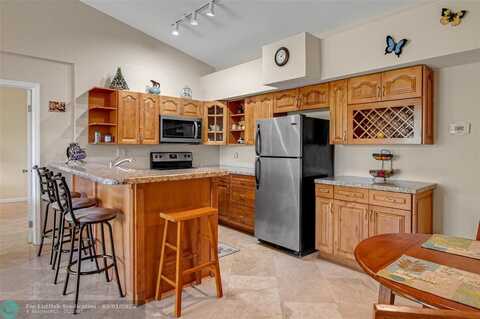 821 Lyons Road, Coconut Creek, FL 33063
