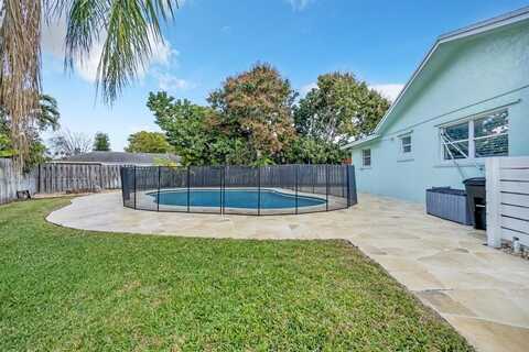 1171 Gloucester Ct, Wellington, FL 33414