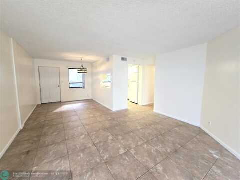 1720 N Congress Ave, West Palm Beach, FL 33401