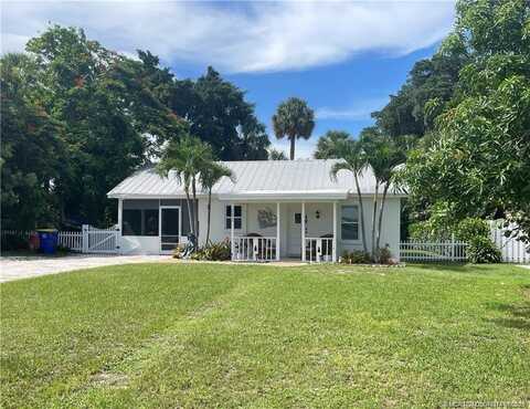 2171 NE Pelican Terrace, Jensen Beach, FL 34957