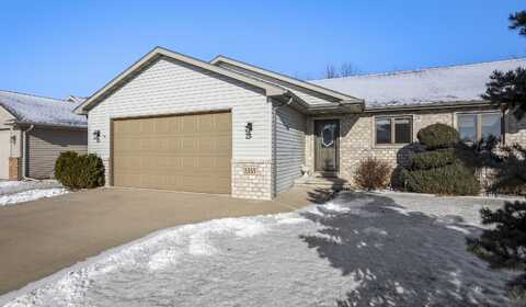 1355 HEDGEROW Drive, NEENAH, WI 54956