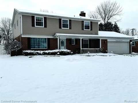 16164 Chatham Dr, Clinton Township, MI 48035