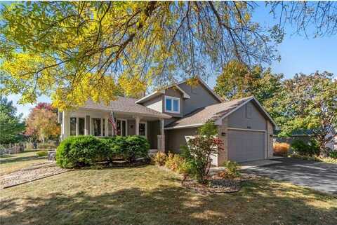 941 Saddlebrook Trail, Chanhassen, MN 55317