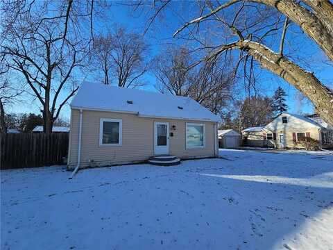 5825 Pennsylvania Avenue N, Crystal, MN 55428