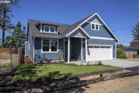 814 17TH AVE, Seaside, OR 97138