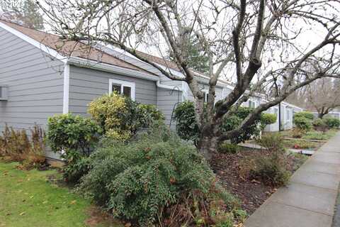 2742 SE 138TH AVE, Portland, OR 97236