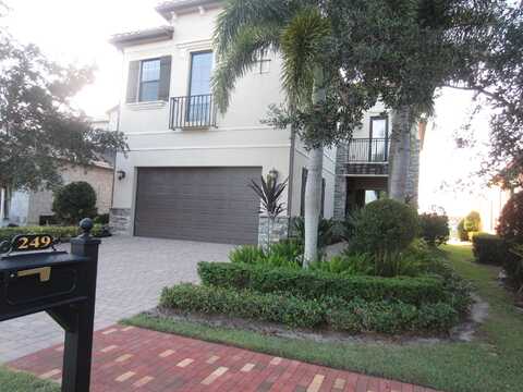 249 SE Fascino Circle, Port Saint Lucie, FL 34984