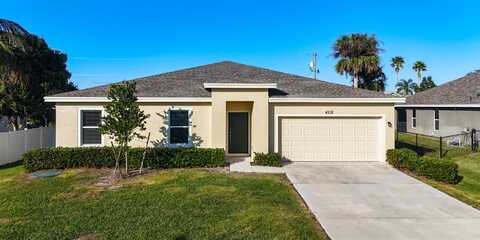 4216 SW Carl Street, Port Saint Lucie, FL 34953