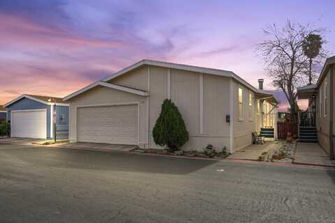 80 E Dawes St, Perris, CA 92571