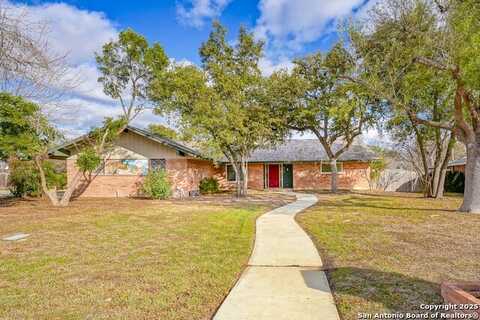 8738 MIDCROWN DR, Windcrest, TX 78239