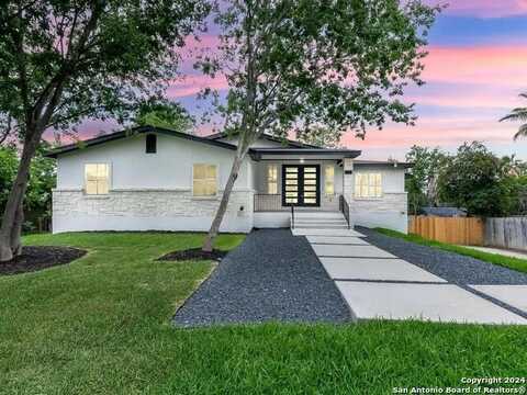 630 E SUNSHINE DR, San Antonio, TX 78228