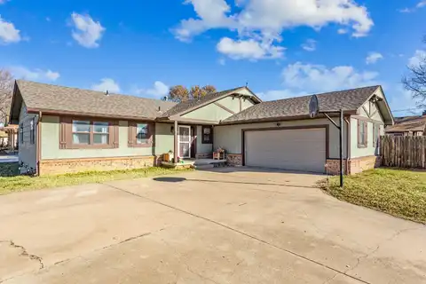 3020 W Sunnybrook St, Wichita, KS 67217