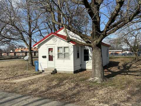 513 Montgomery St, East Prairie, MO 63845