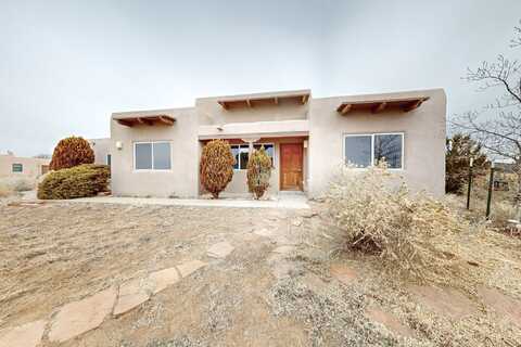 17 Esquina Road, Santa Fe, NM 87508