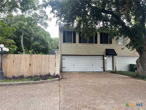 204 Westwood Drive, Victoria, TX 77901