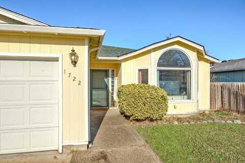 1722 Farr Street, Medford, OR 97501